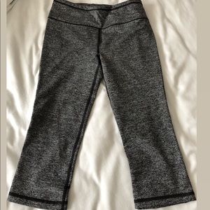 Victoria Sport High-rise Crop Pants